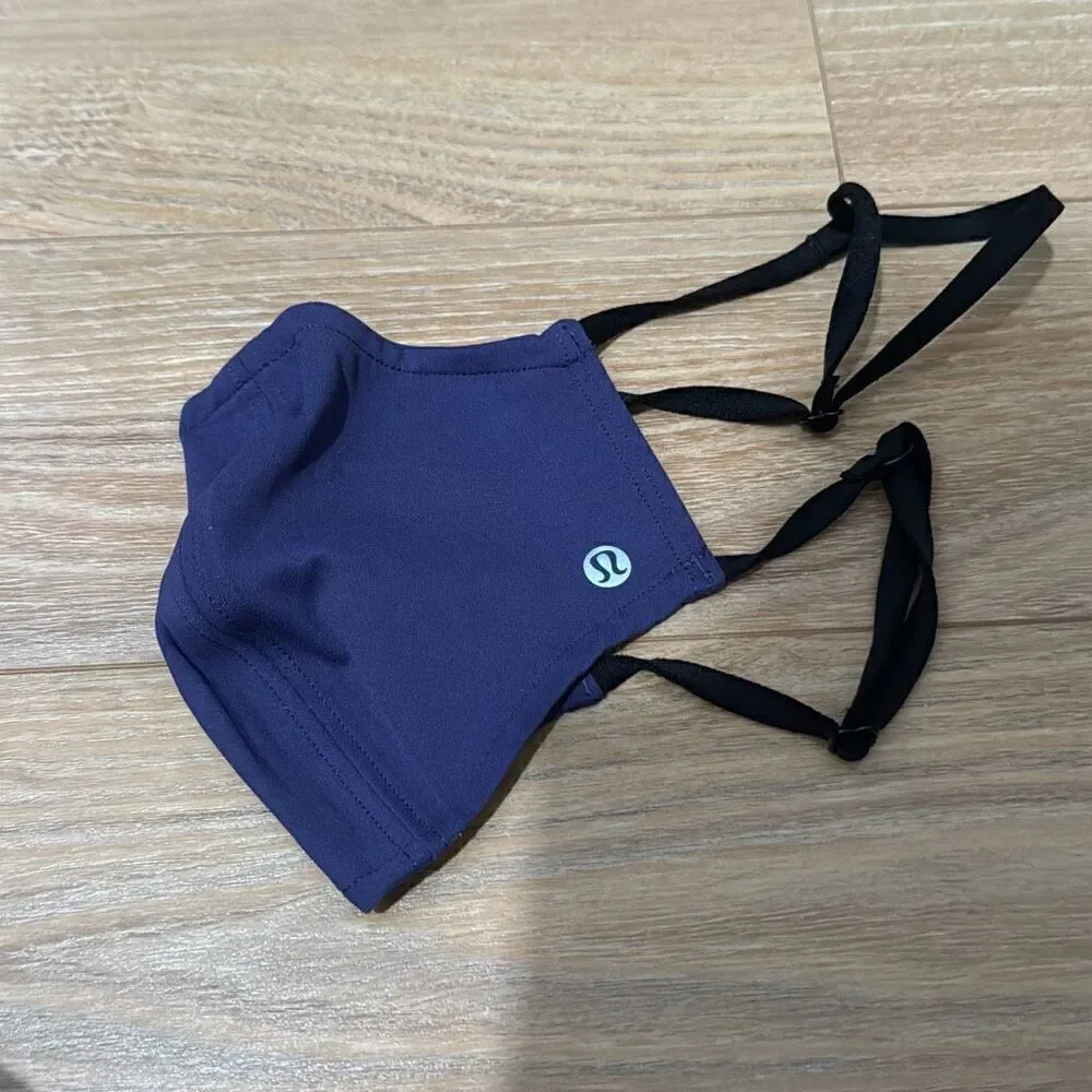 ‎Lululemon purple reusable mask